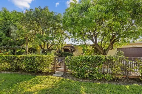 17625 SW 91st Avenue Palmetto Bay FL 33157