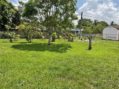 1150 NE 143rd Street North Miami FL 33161