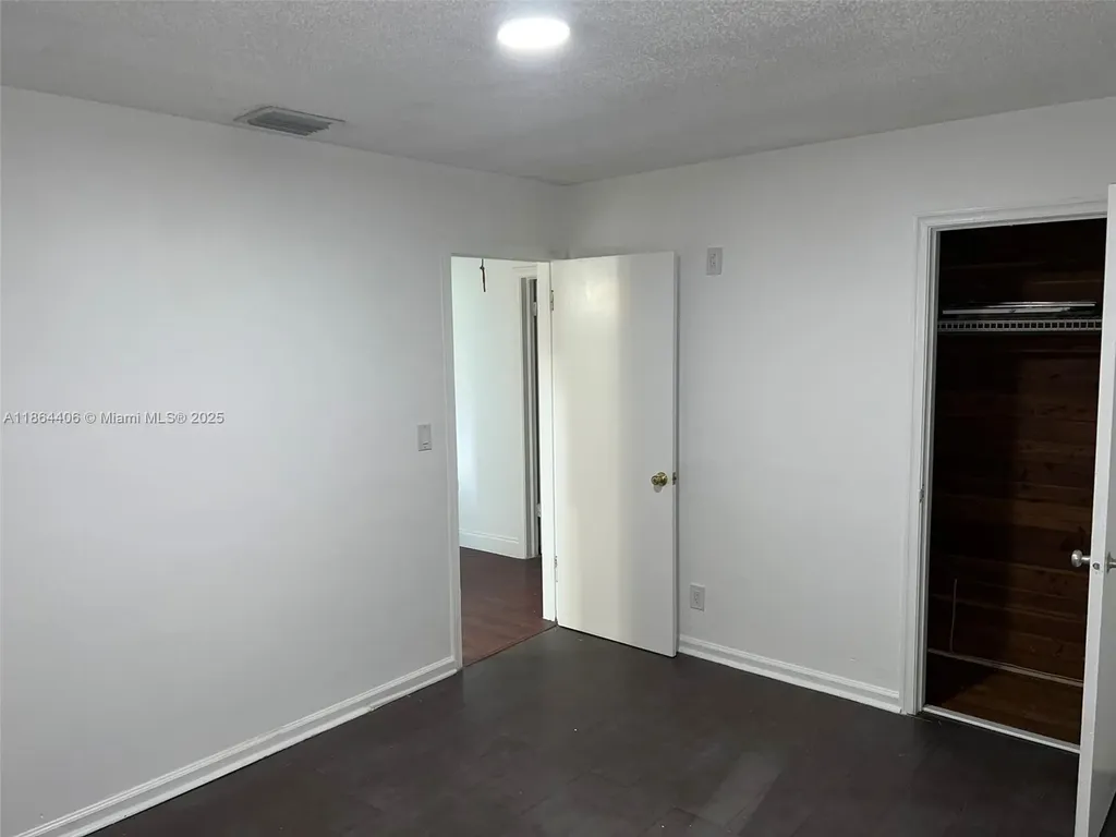 802 S 24th Avenue Hollywood FL 33020