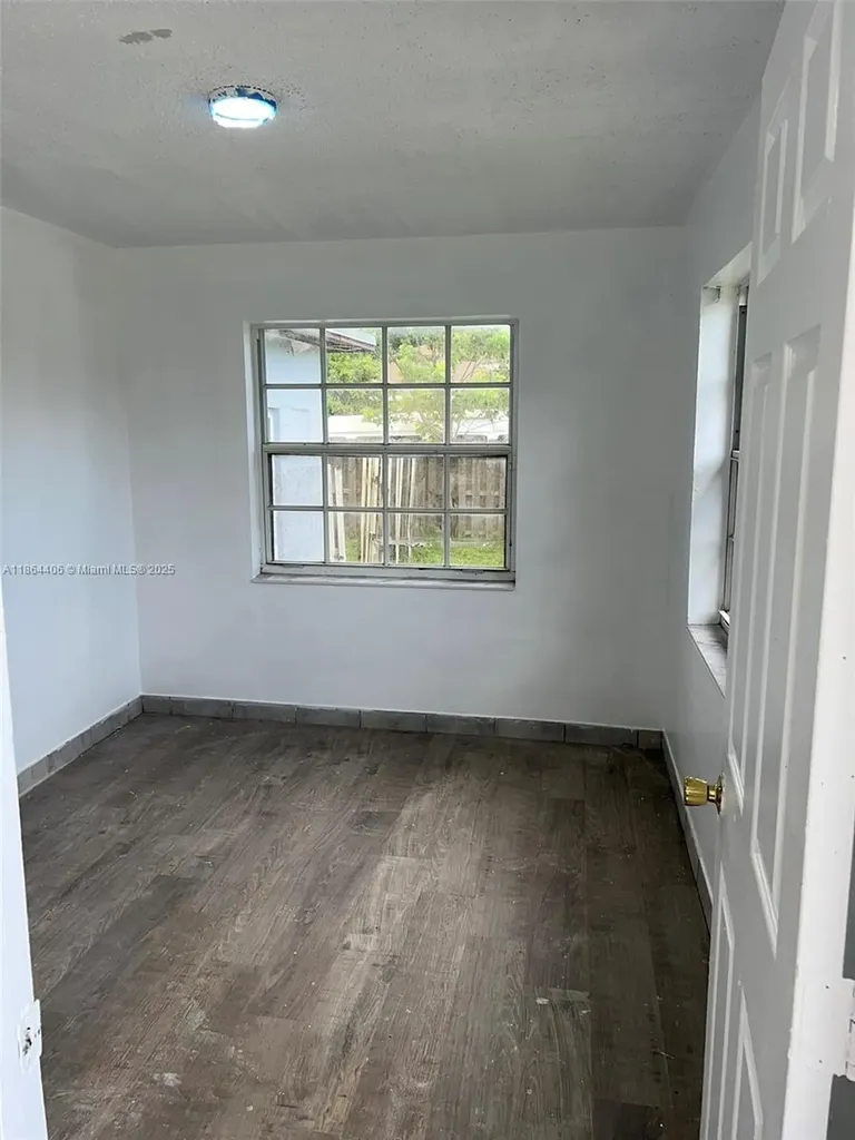 802 S 24th Avenue Hollywood FL 33020