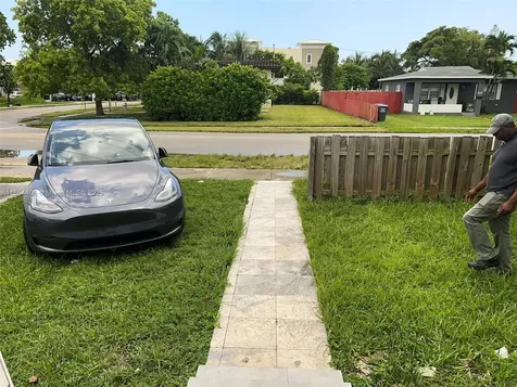 802 S 24th Avenue Hollywood FL 33020