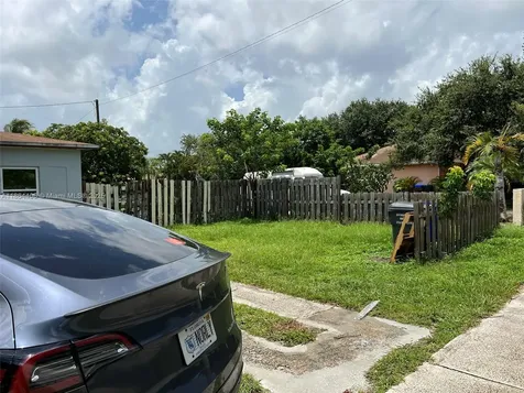 802 S 24th Avenue Hollywood FL 33020