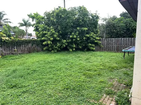 802 S 24th Avenue Hollywood FL 33020