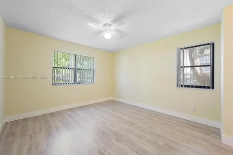 530 S Park Road Hollywood FL 33021