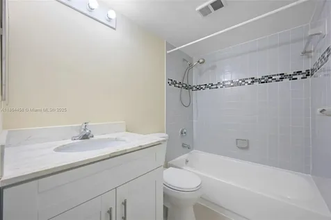 530 S Park Road Hollywood FL 33021