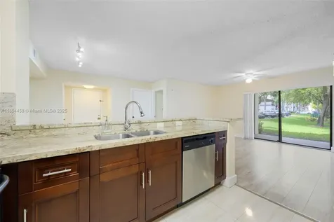 530 S Park Road Hollywood FL 33021