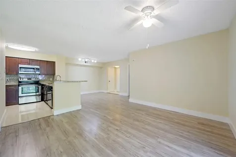 530 S Park Road Hollywood FL 33021