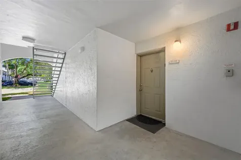 530 S Park Road Hollywood FL 33021