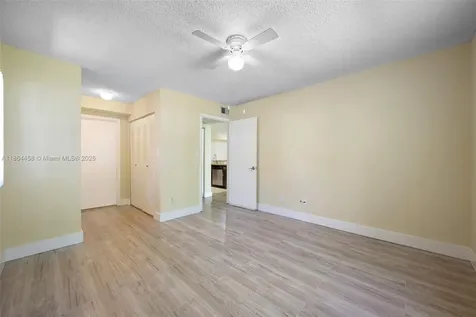 530 S Park Road Hollywood FL 33021