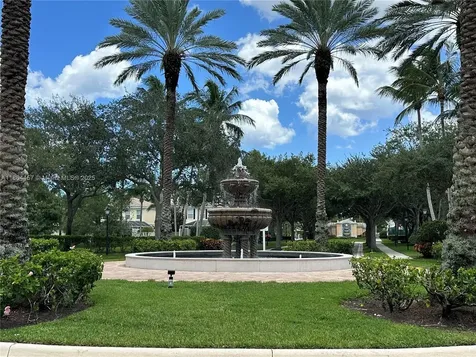 197 E Santa Barbara Way Palm Beach Gardens FL 33410