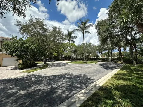 197 E Santa Barbara Way Palm Beach Gardens FL 33410