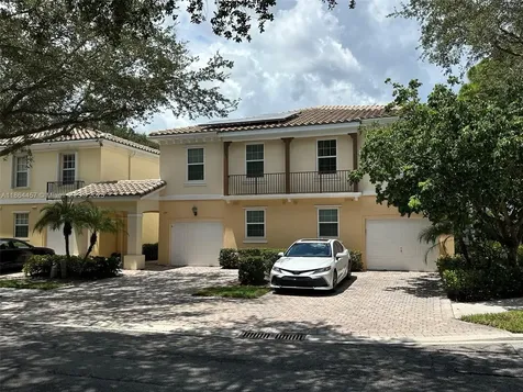 197 E Santa Barbara Way Palm Beach Gardens FL 33410