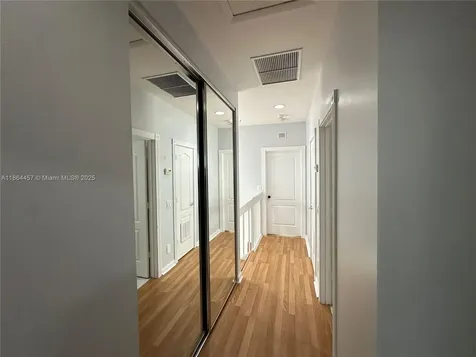 197 E Santa Barbara Way Palm Beach Gardens FL 33410