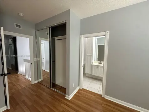 197 E Santa Barbara Way Palm Beach Gardens FL 33410