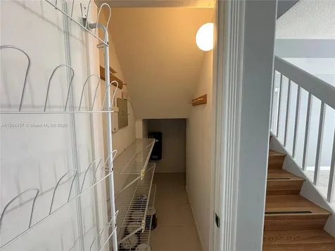 197 E Santa Barbara Way Palm Beach Gardens FL 33410