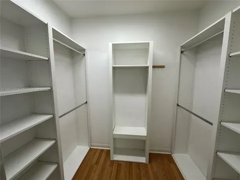 197 E Santa Barbara Way Palm Beach Gardens FL 33410