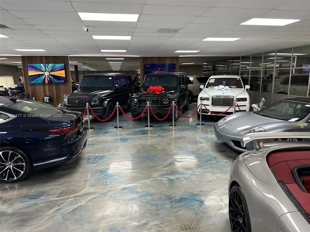 Xxx N State Road 7 Plantation FL 33317