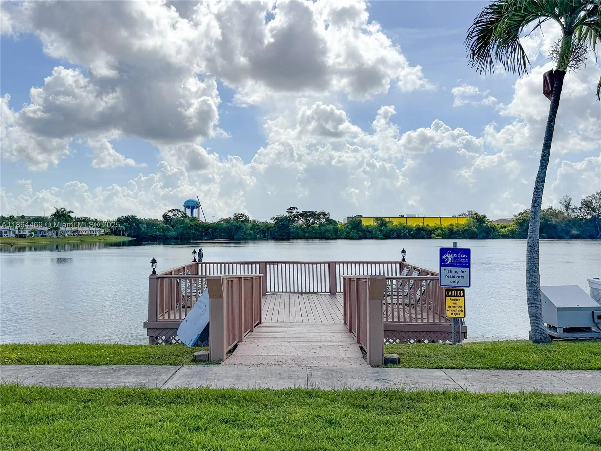 2300 Park Lane Hollywood FL 33021