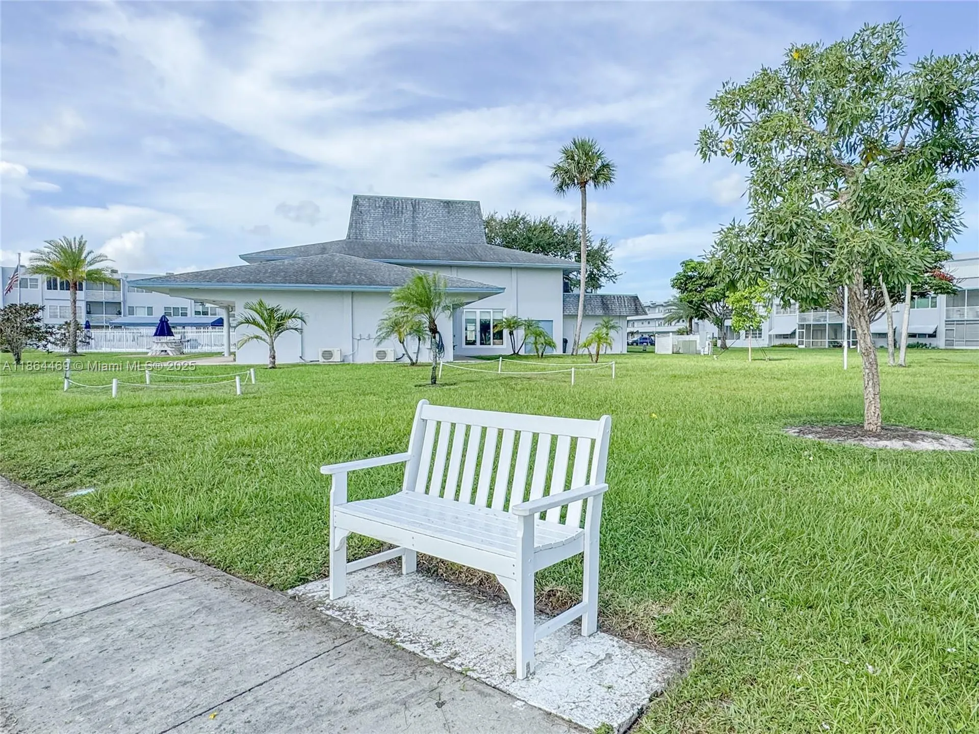 2300 Park Lane Hollywood FL 33021
