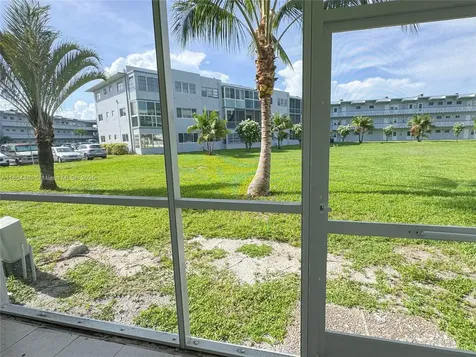 2300 Park Lane Hollywood FL 33021