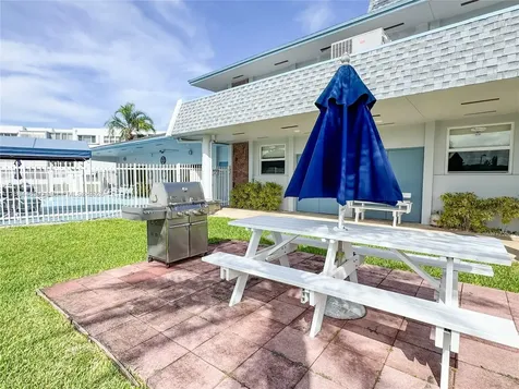 2300 Park Lane Hollywood FL 33021