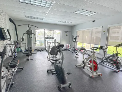 2300 Park Lane Hollywood FL 33021
