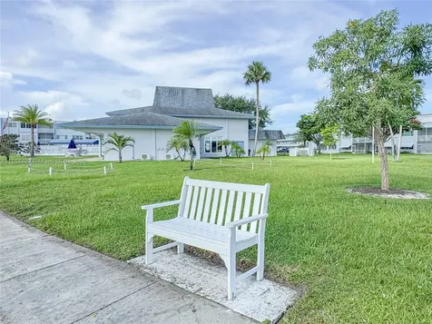 2300 Park Lane Hollywood FL 33021
