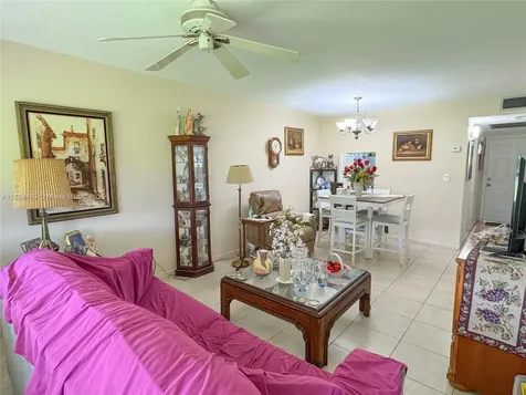 2300 Park Lane Hollywood FL 33021