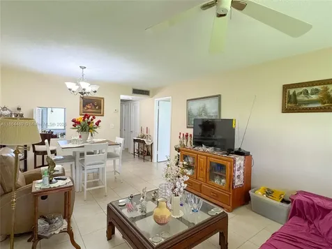 2300 Park Lane Hollywood FL 33021