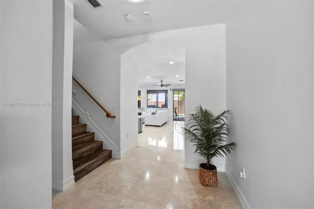 542 NE 17th Avenue Fort Lauderdale FL 33301