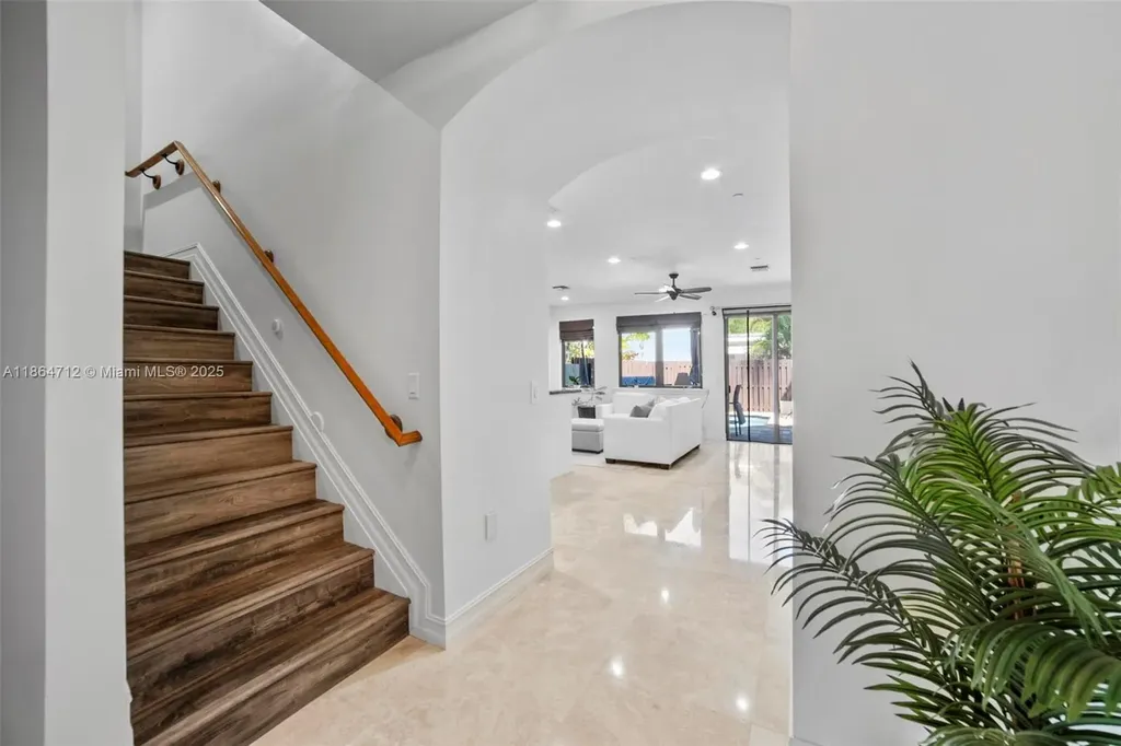 542 NE 17th Avenue Fort Lauderdale FL 33301