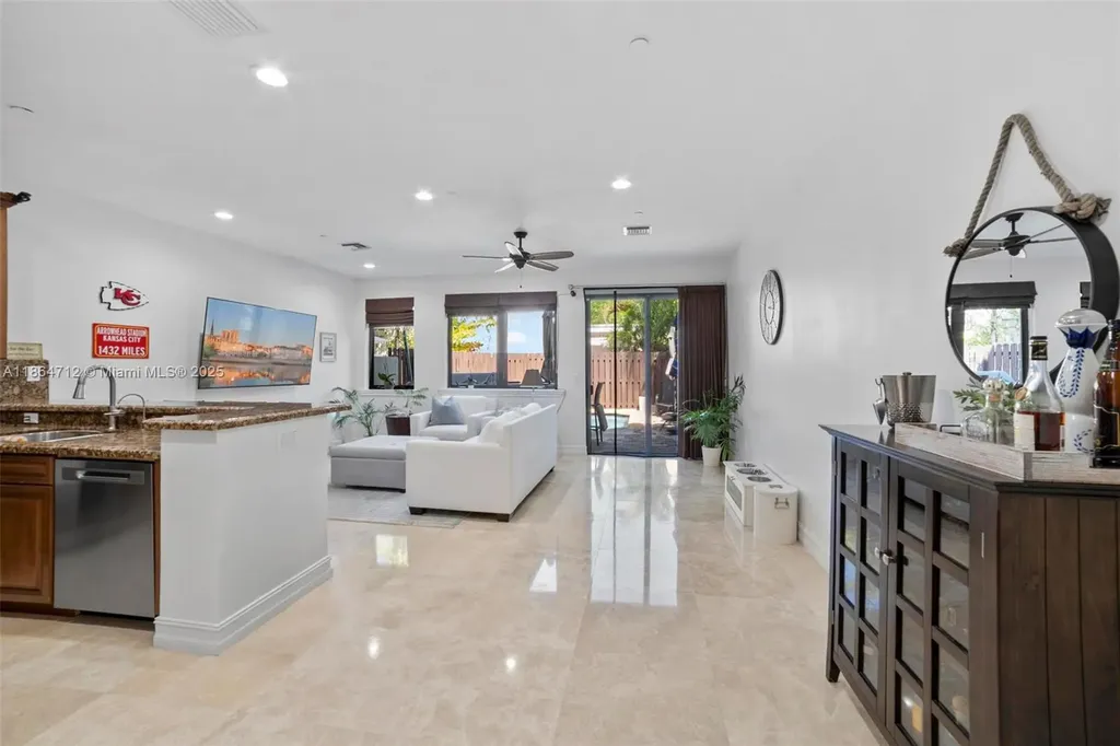 542 NE 17th Avenue Fort Lauderdale FL 33301