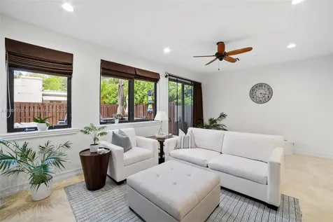 542 NE 17th Avenue Fort Lauderdale FL 33301