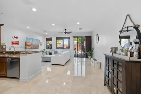 542 NE 17th Avenue Fort Lauderdale FL 33301