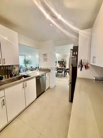 100 Bayview Drive Sunny Isles Beach FL 33160