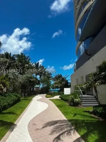 100 Bayview Drive Sunny Isles Beach FL 33160