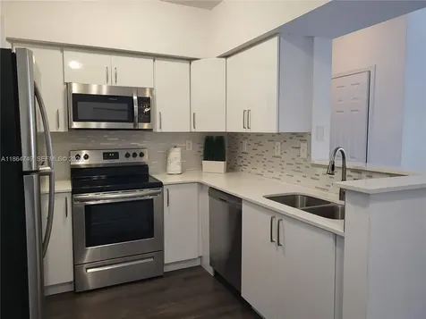 101 SW 117th Avenue Pembroke Pines FL 33025