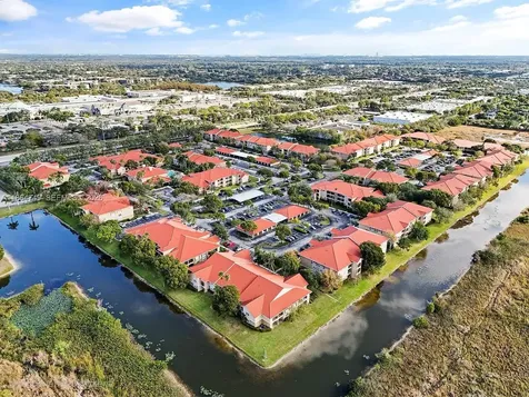 101 SW 117th Avenue Pembroke Pines FL 33025