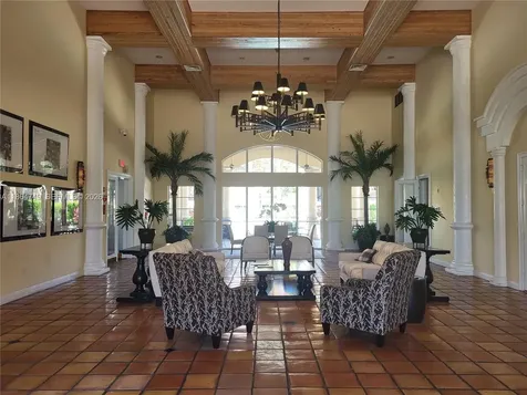 101 SW 117th Avenue Pembroke Pines FL 33025