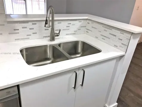 101 SW 117th Avenue Pembroke Pines FL 33025