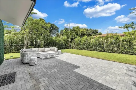 1390 NE 150th Street Miami FL 33161