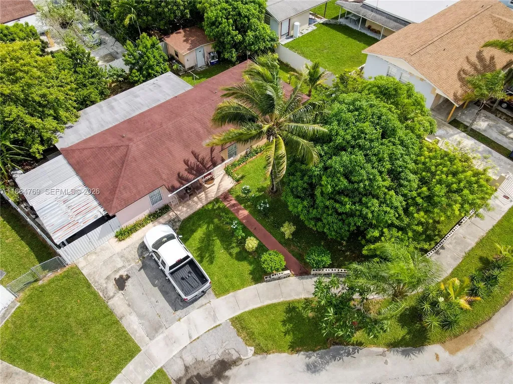 15825 SW 305th Terrace Homestead FL 33033