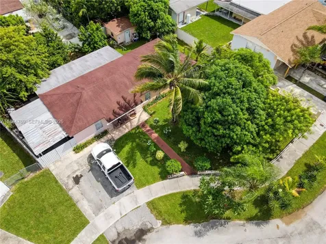 15825 SW 305th Terrace Homestead FL 33033