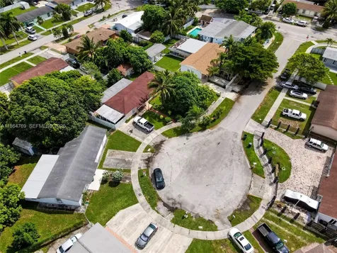 15825 SW 305th Terrace Homestead FL 33033