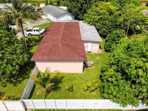 15825 SW 305th Terrace Homestead FL 33033