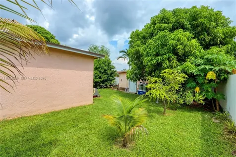 15825 SW 305th Terrace Homestead FL 33033
