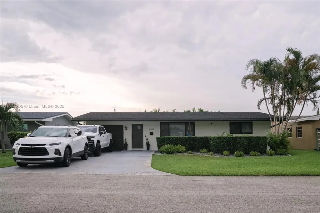 8811 NW 15th Street Pembroke Pines FL 33024
