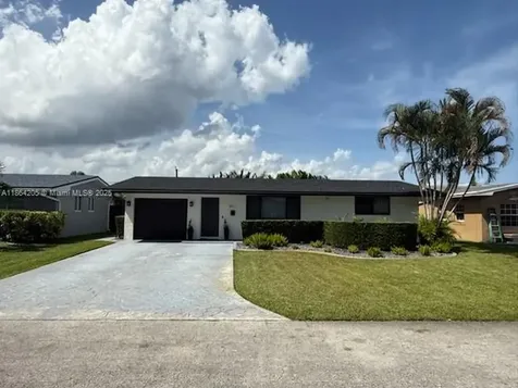 8811 NW 15th Street Pembroke Pines FL 33024