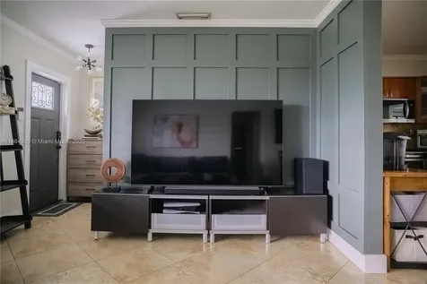 8811 NW 15th Street Pembroke Pines FL 33024