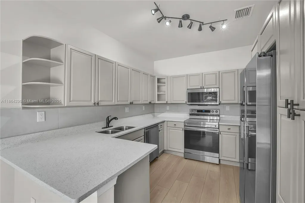 1125 Doveplum Street Hollywood FL 33019